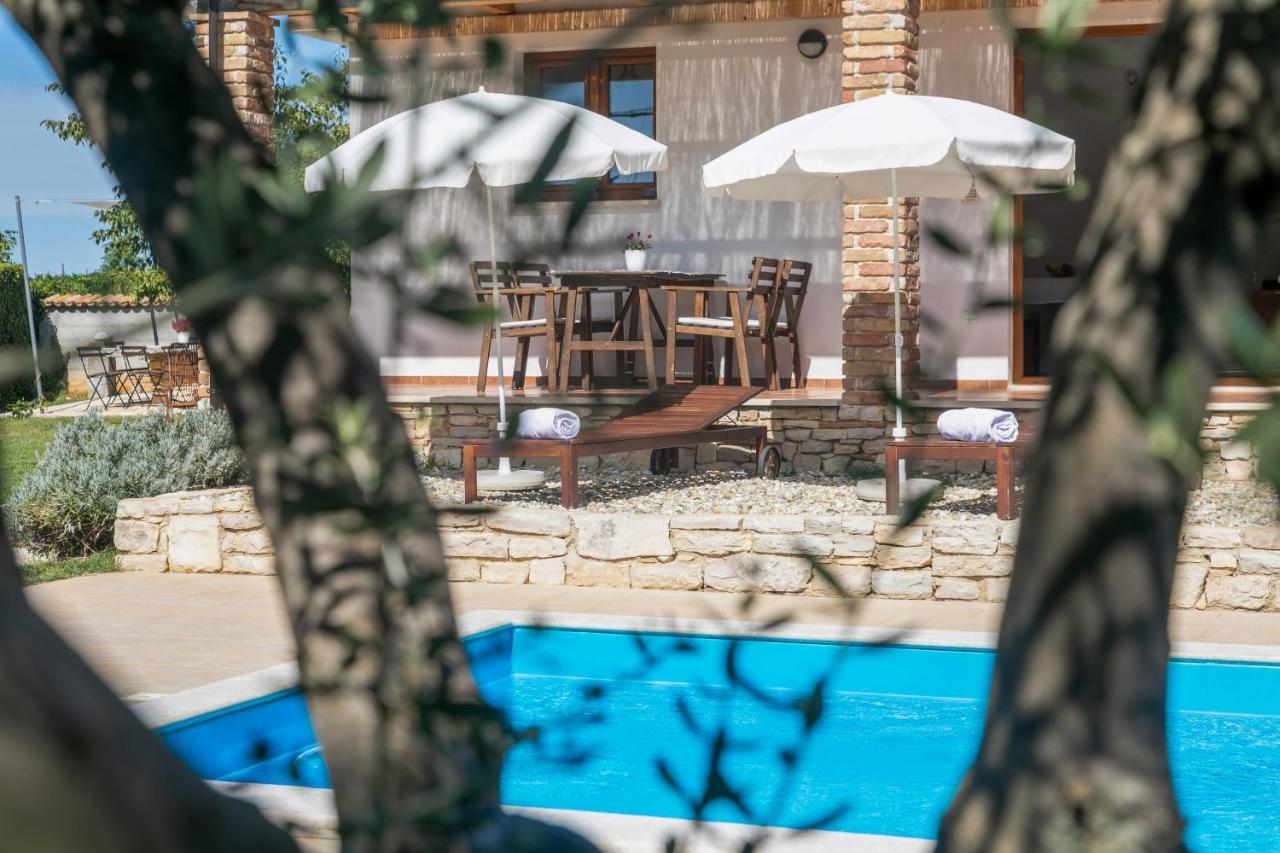 Grebac Vila Kaštelir Exterior foto