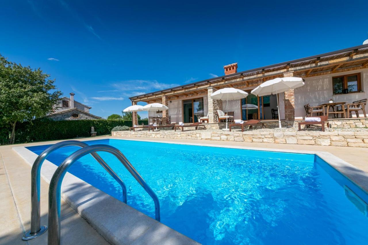 Grebac Vila Kaštelir Exterior foto