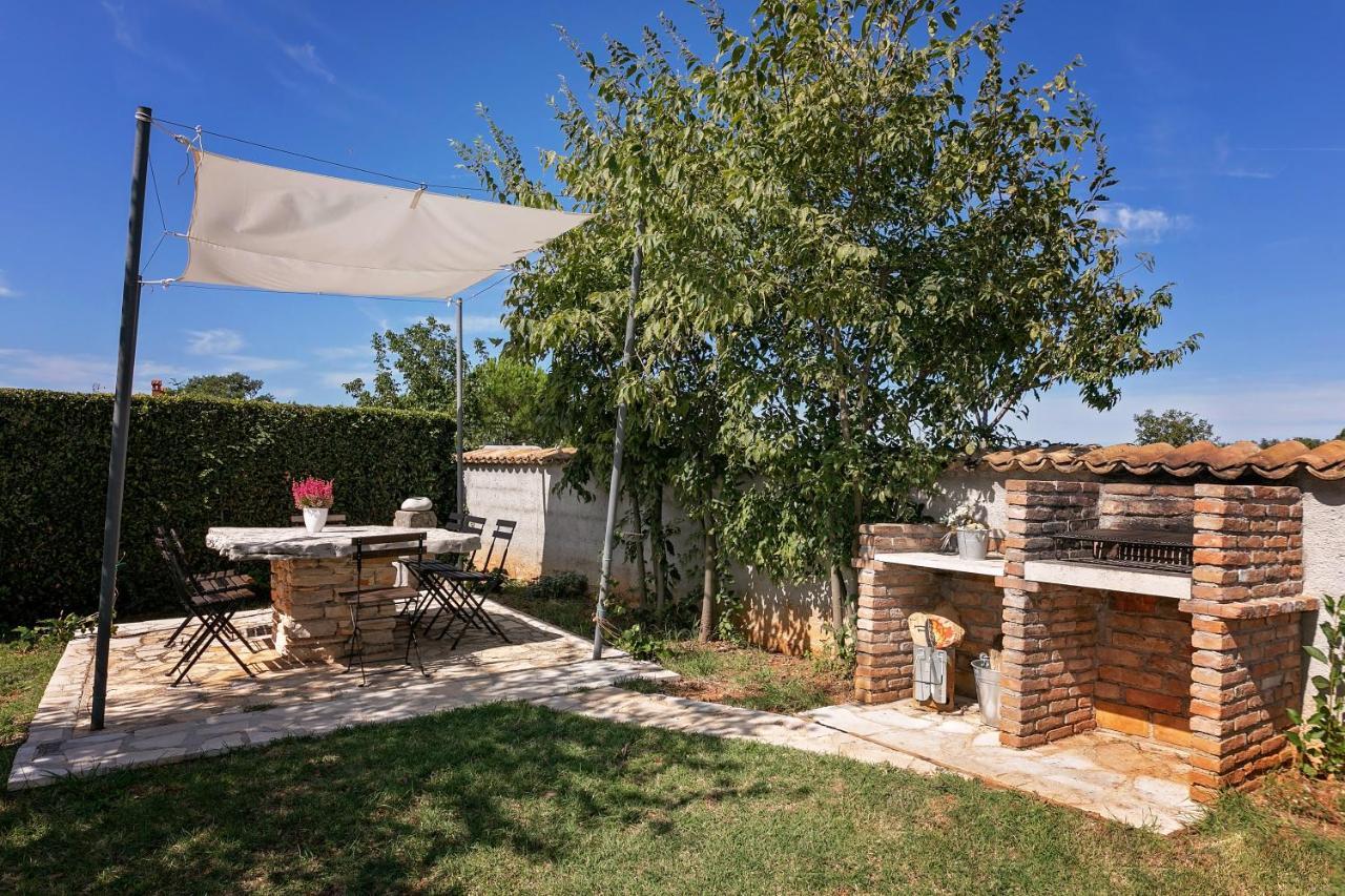 Grebac Vila Kaštelir Exterior foto