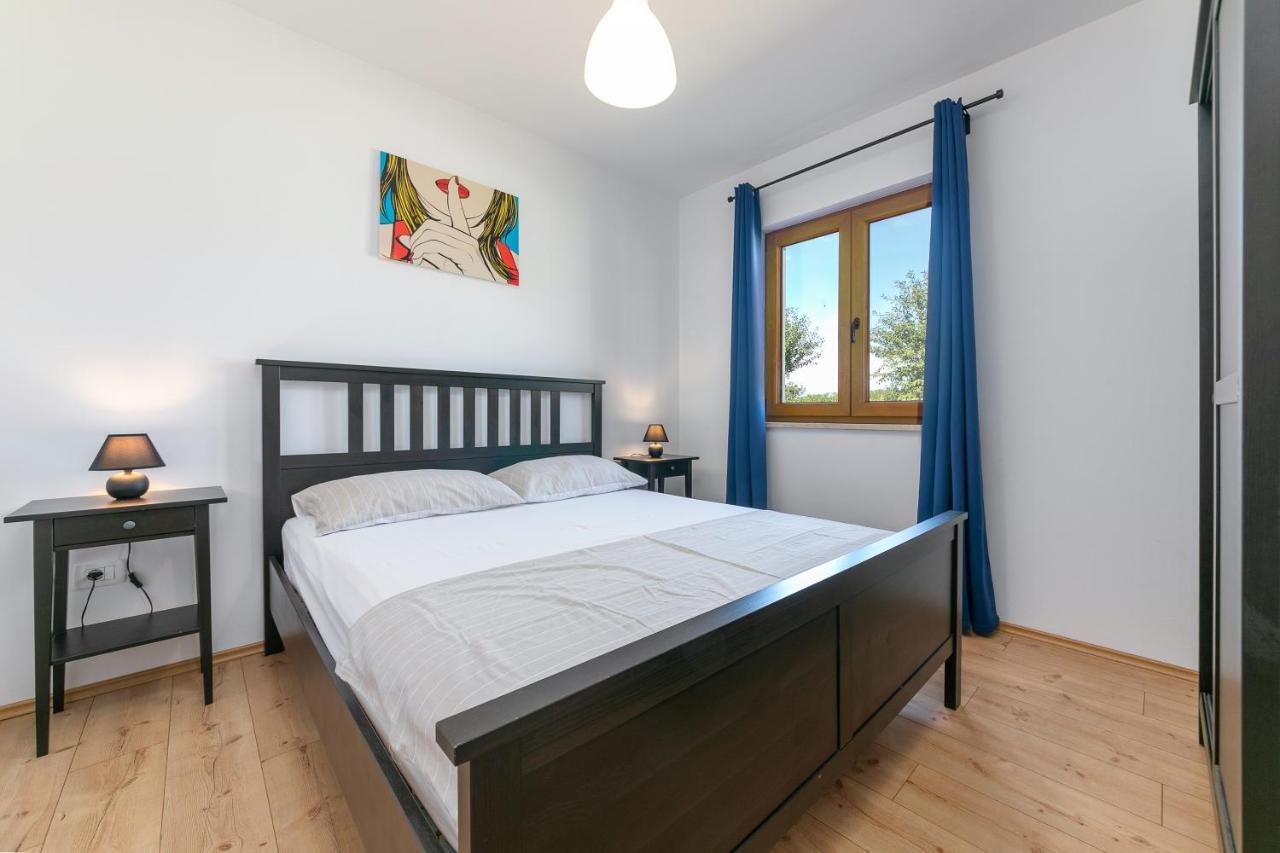 Grebac Vila Kaštelir Exterior foto